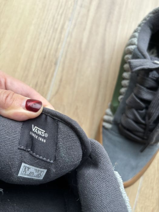 Vans trampki sztruksowe 41 oryginalne