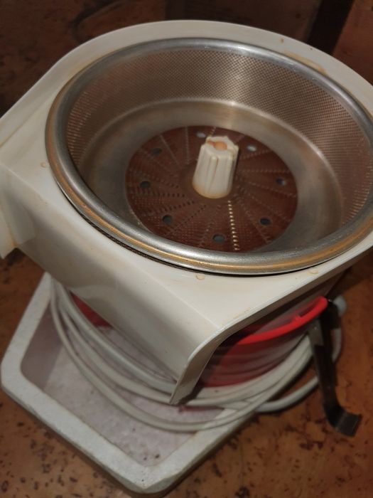 Соковижималка Нектар (1)