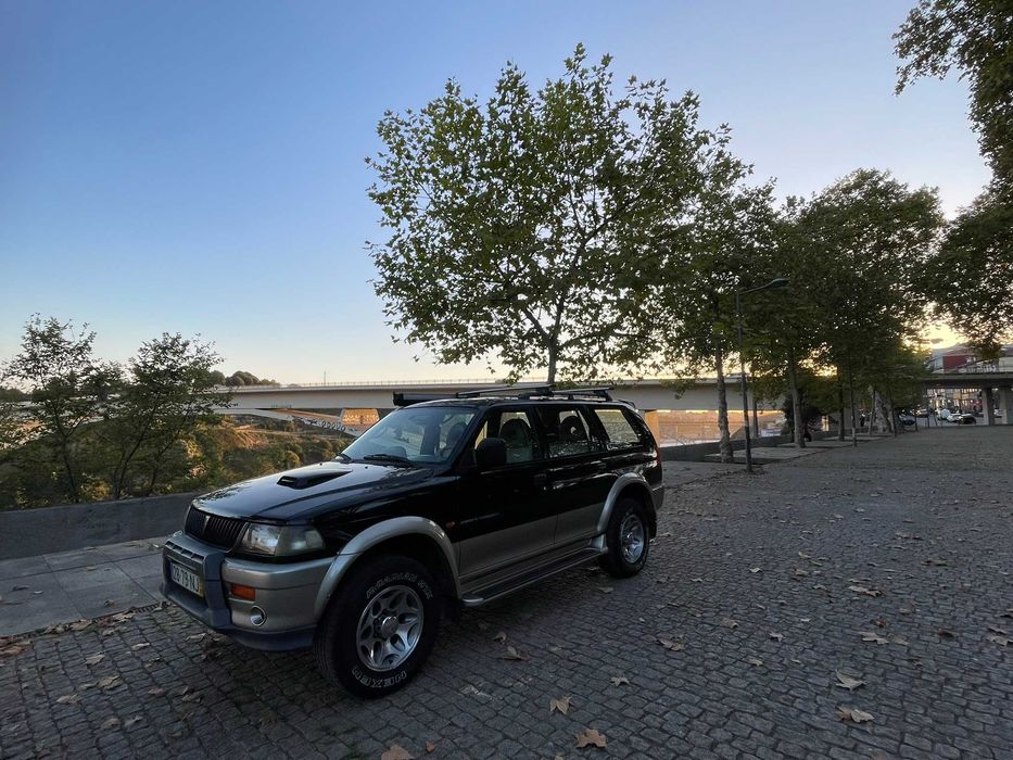Pajero Sportwagon GLS 2.5 TD,  228000 km