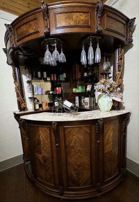 Bar Clássico em Madeira