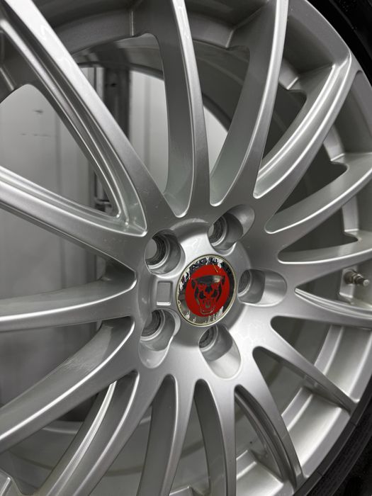 Alufelgi KOMPLET 18 cali 5x108 JAGUAR F Pace I Pace Volvo XC60 XC90