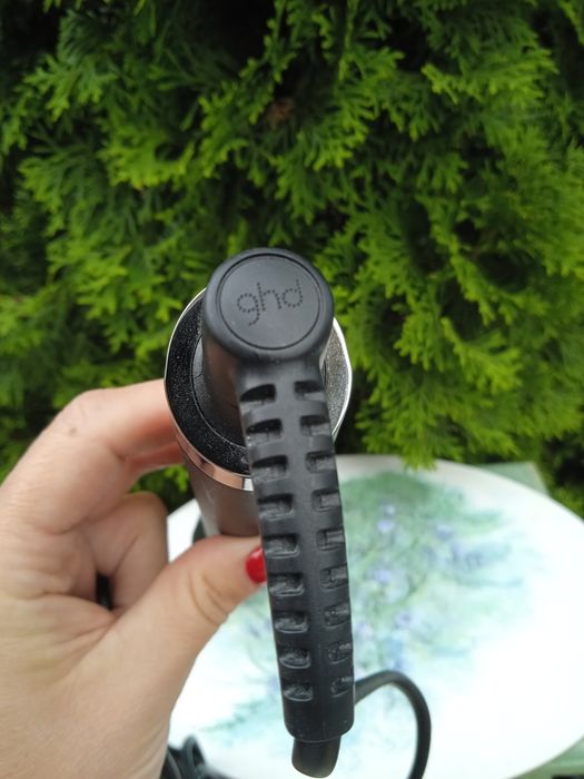 Плойка  GHD для  локонов