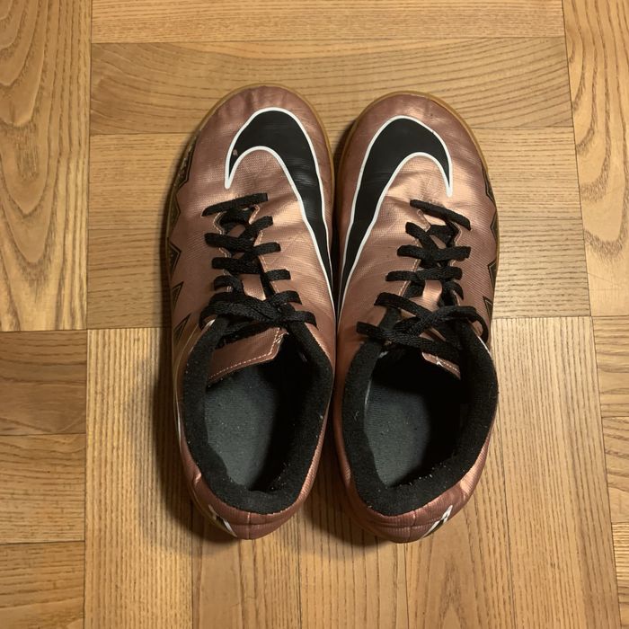 Buty halowe piłkarskie Nike