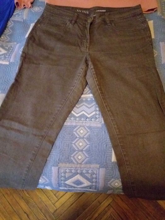 Лот женских вещей.