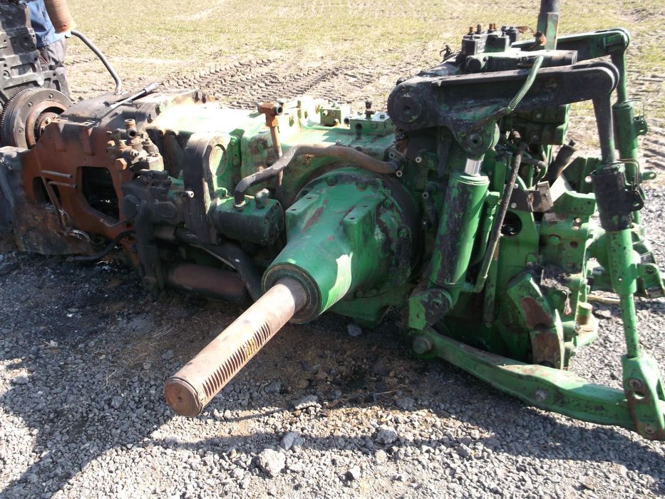 John Deere 7230R -zaczep,podnośnik,siłownik,ramie,wieszak,śruba,wom-