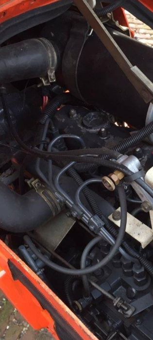 Kubota silnik v1200b napęd skrzynia maska koła błotniki tuz wom zaczep