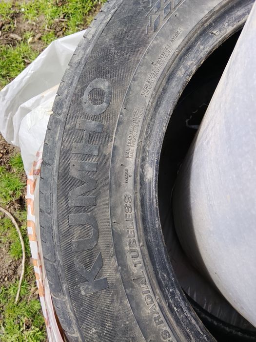 Шини KUMHO r17 235/55 2000/комплект