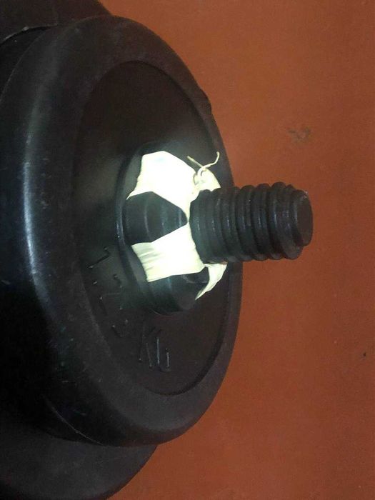 Терміновий продаж гантелей вагою 12.5