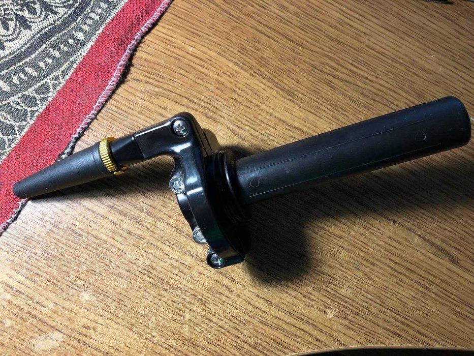 Универсальная короткоходная ручка газа (мото)