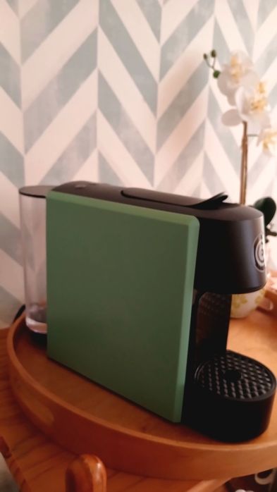 Máquina de Café. NOVA.