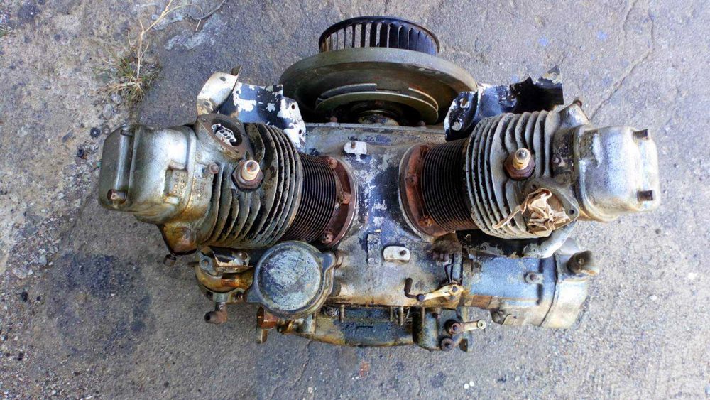 Двигун V-Tvin с Авиацийной резервної єлектростанции