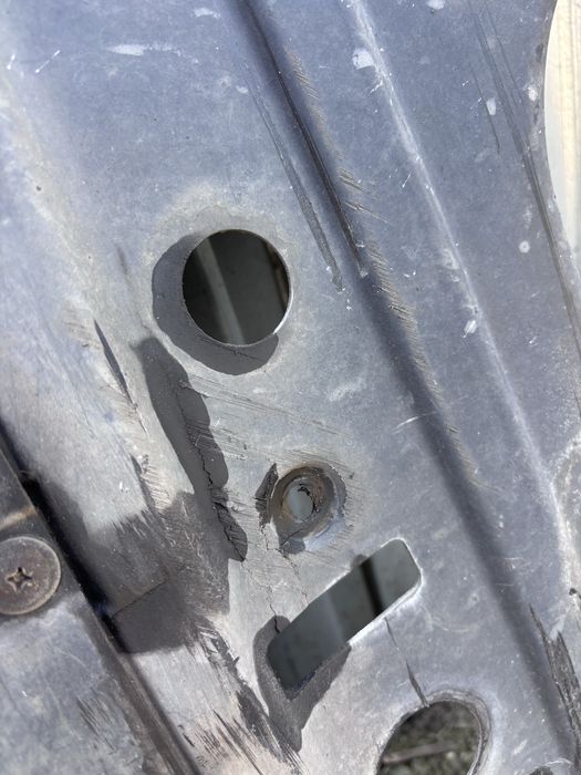 Opel Astra J Zafira C Insignia A osłona Pod silnik Dolna osłona silnika Kompletna Oryginał