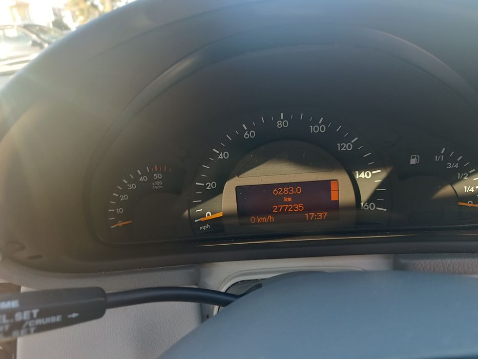 Mercedes C270 CDI Inglês