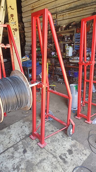 Vendo Macaco de bobina ou molinete