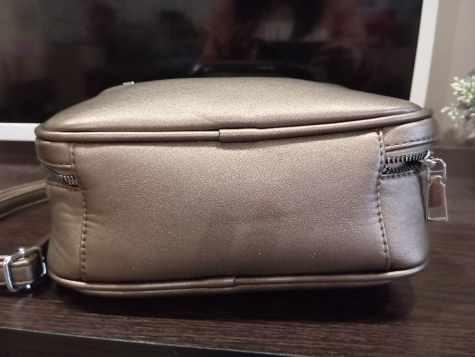 Стильна жіноча сумочка