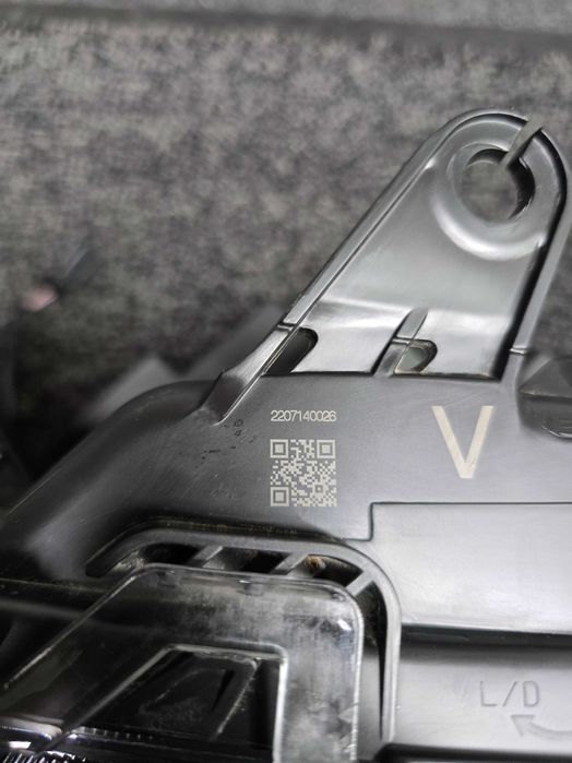 Farol Toyota Rav4 2018