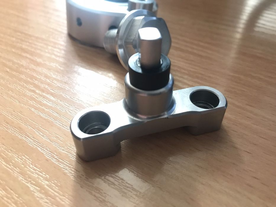 Scotts кріплення роторного демпфера