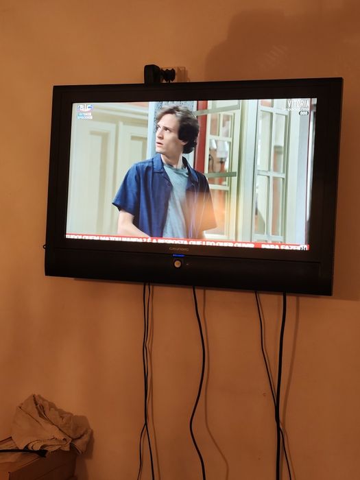 Vendo TV Grundig LCD 32" 80cm