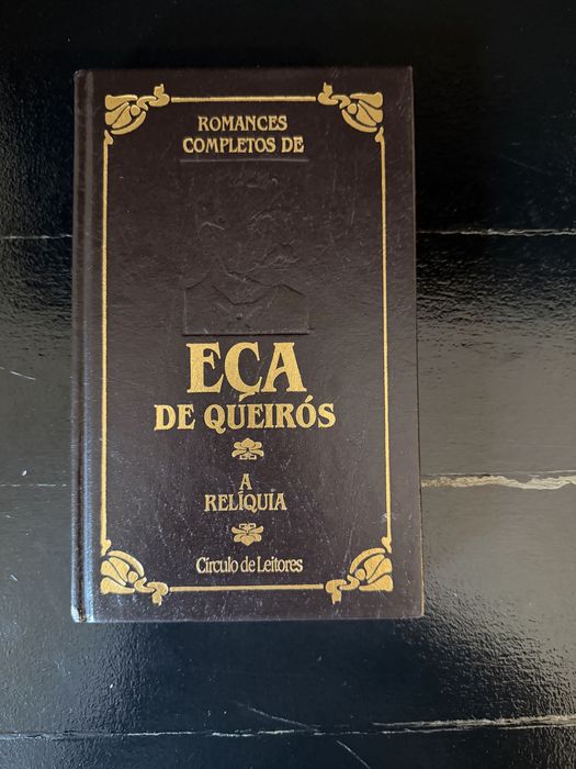 Vendo coleção de livros de Eça de Queirós