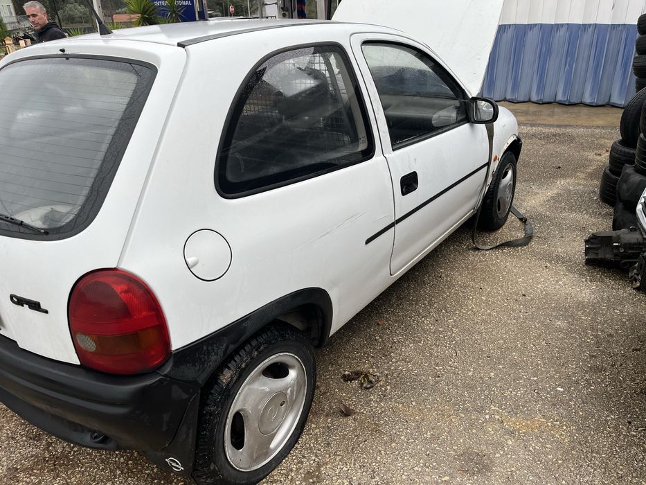 Opel corsa b 1.7D para PECAS
