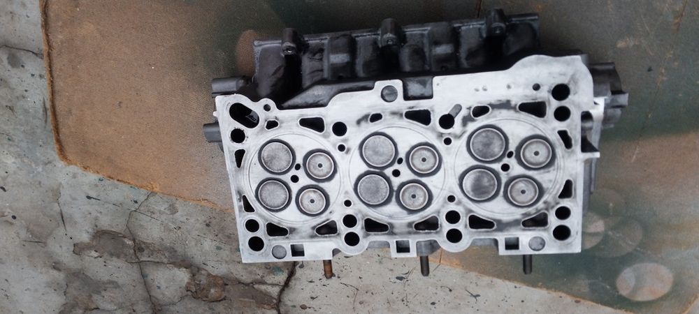 Гбц 2шт  audi a4 b6 bau,ake 2.5tdi есть мотор