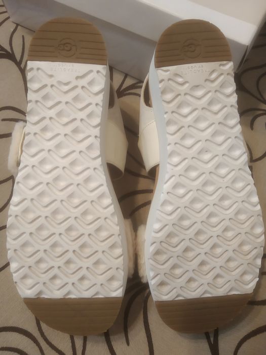 Сандалии UGG Le Fluff Jasmine US 8 ,наш 38