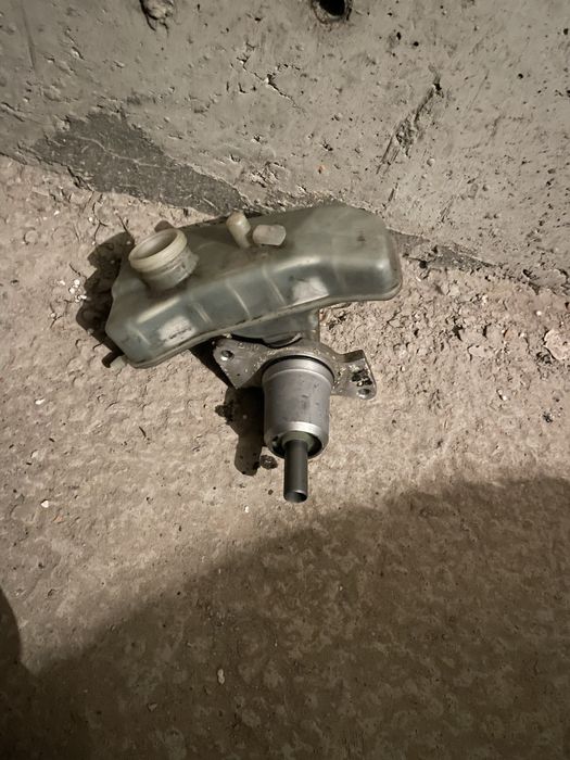 Головний тормозний циліндр Sprinter 903