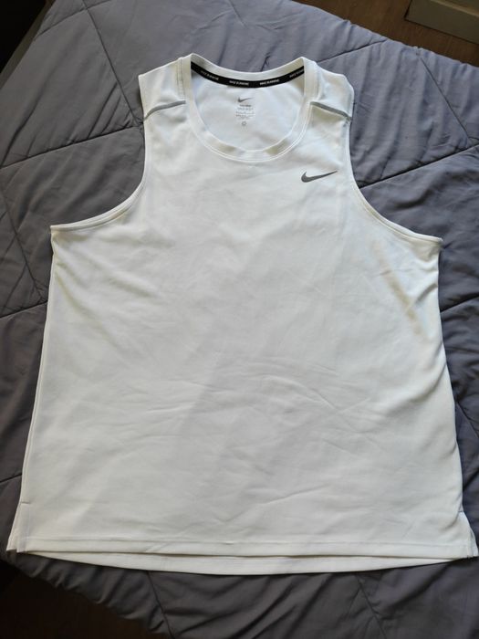 Caveada Nike Miler L