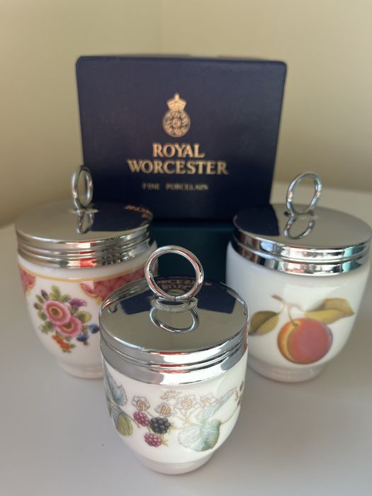 Вінтаж. Колекція. Порцеляновий посуд Royal Worcester та Royal Doulton