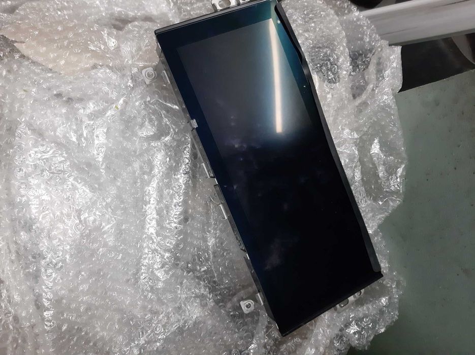 Дисплеї монитор.