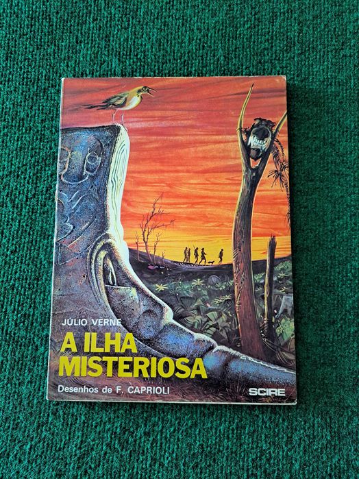 A Ilha Misteriosa - Júlio Verne (Desenhos de F. Caprioli)
