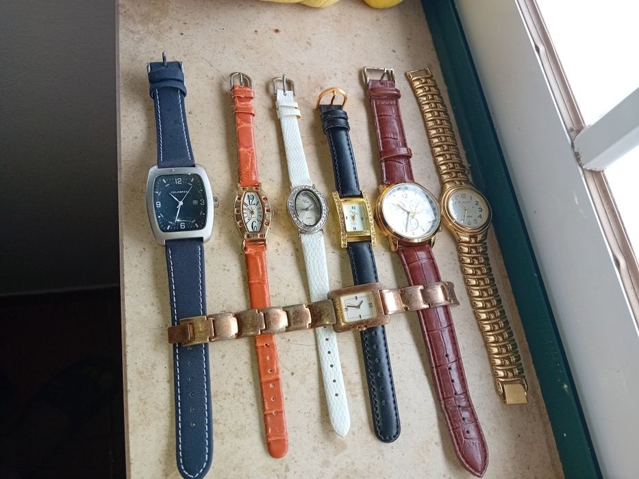 Conjunto de 7 Relógios Diversos