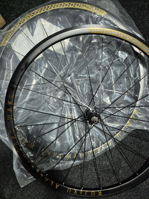 Rodas para Bicicleta RUJIXU modelo WAKE