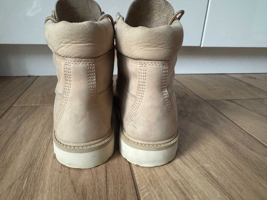 beżowe skórzane Timberlandy 6 Inch wodoodporne