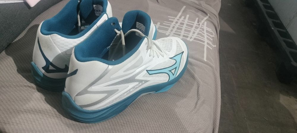 Mizuno volley shoes