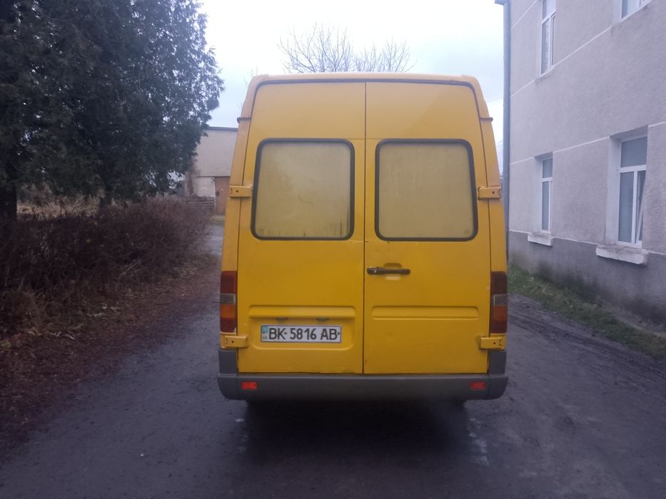 Mercedes sprinter 208