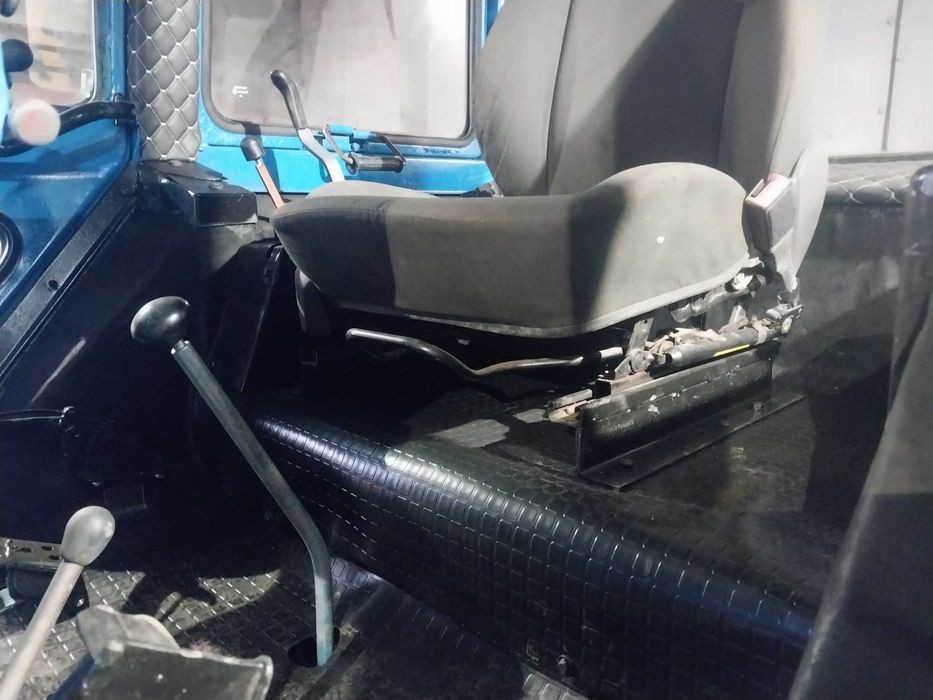 трактор мтз-- 80