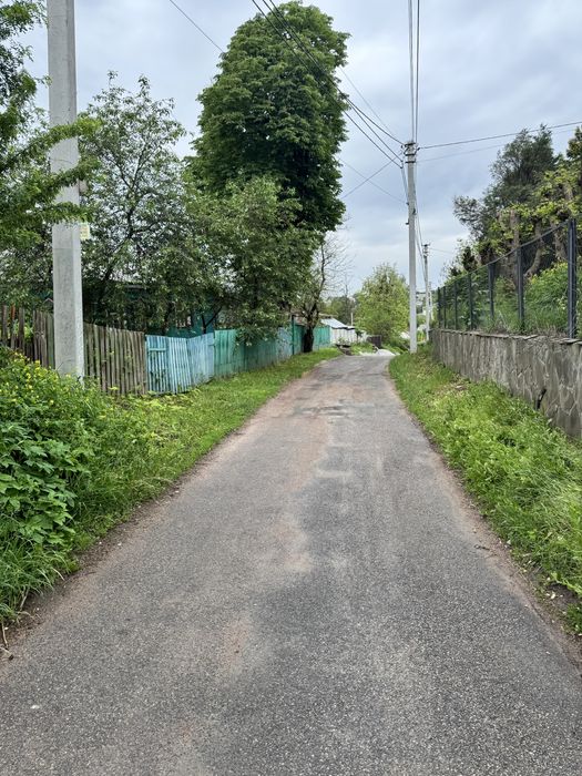 Продаж будинку з великою земельною ділянкою у Музичах