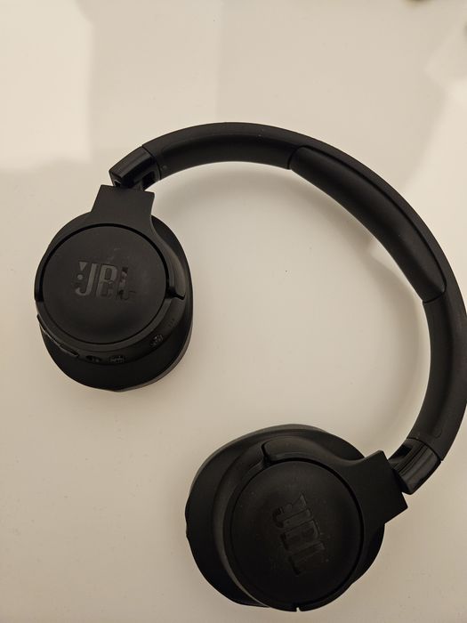 Suchawki JBL TUNE 770NC