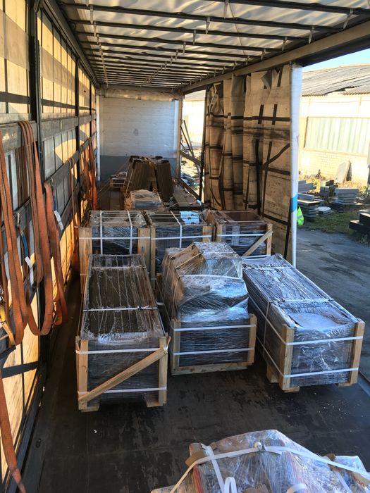 Пам’ятники з граніту оптом.