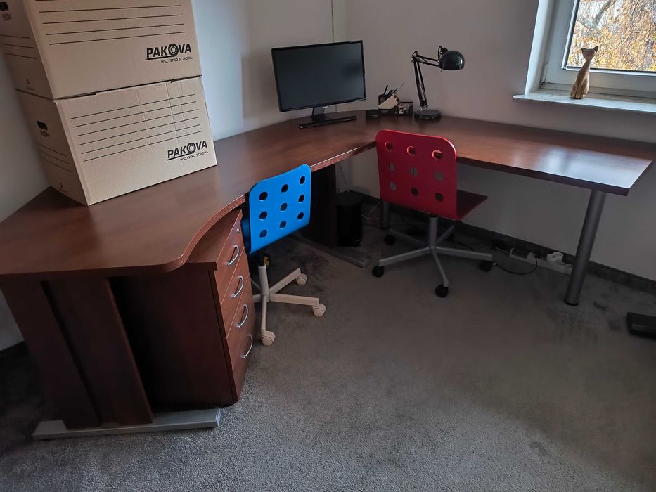 Biurko narożne KOSTRUBIEC