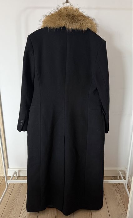 Zara płaszcz czarny XL ze sztucznym futrem 53% wełny