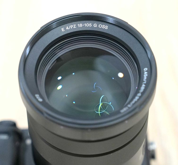 Aparat SONY A6300 + Obiektyw Sony 18-105/f4G (3 akumulatory) APS-C