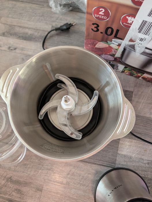 Elektryczny rozdrabniacz  wielofunkcyjny Sokany