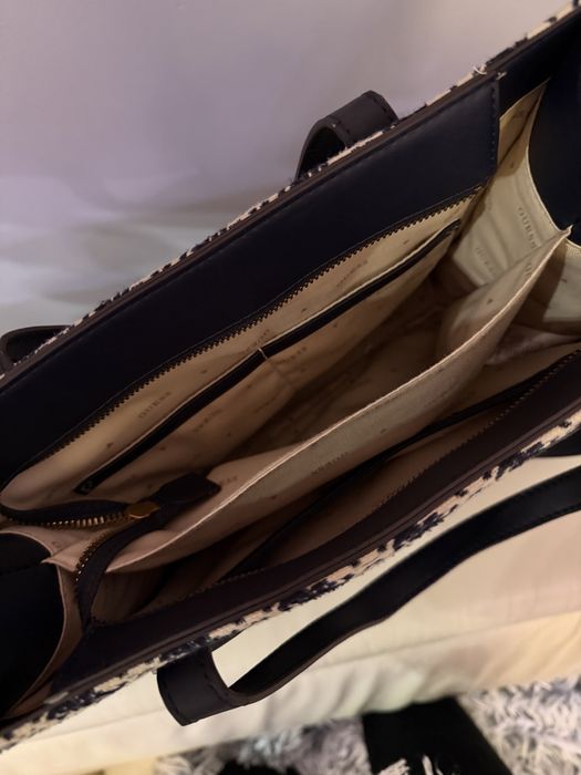 Guess torebka granatowa