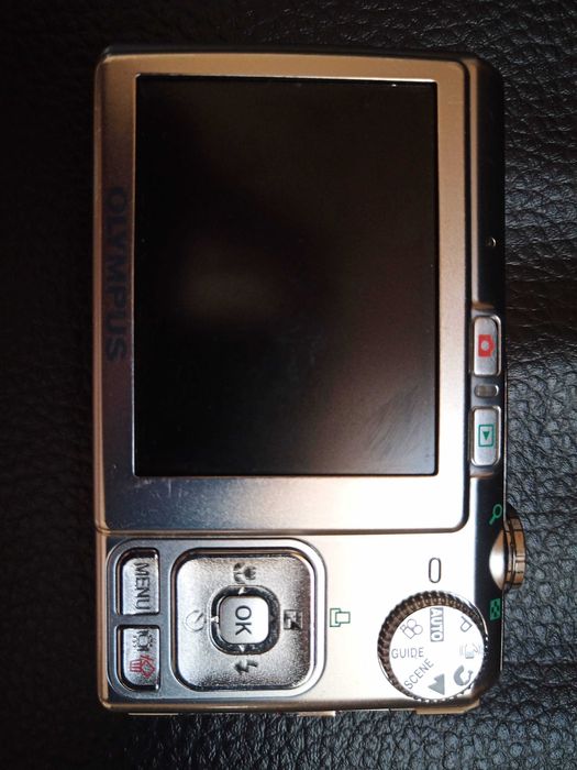 Olympus FE-280 8.0 Megapixel
