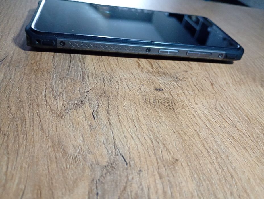 Smartfon  Ulefone Armor X10 Pro.