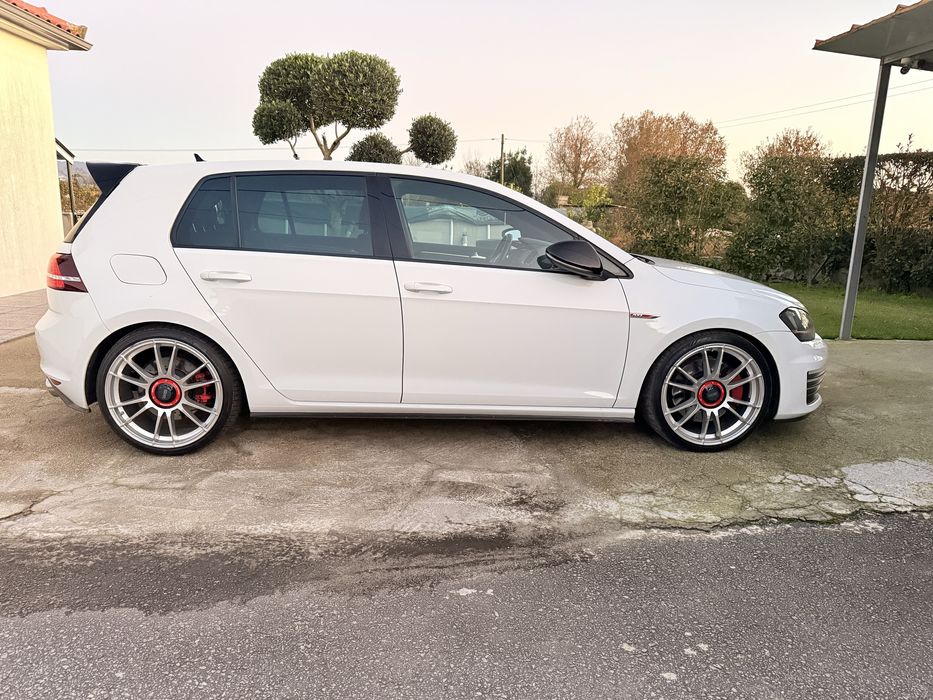 Volkswagen Golf 7 GTI 2.0 TSI DSG 230cv