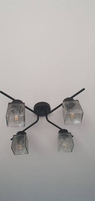 Продам люстра в зал