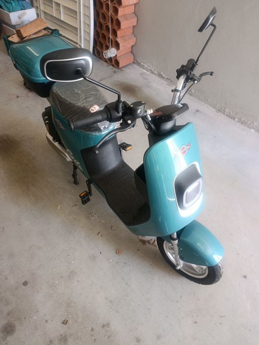 Scooter Elétrica MegaBike Vox – Como Nova | Menos de 100 km | Bateria